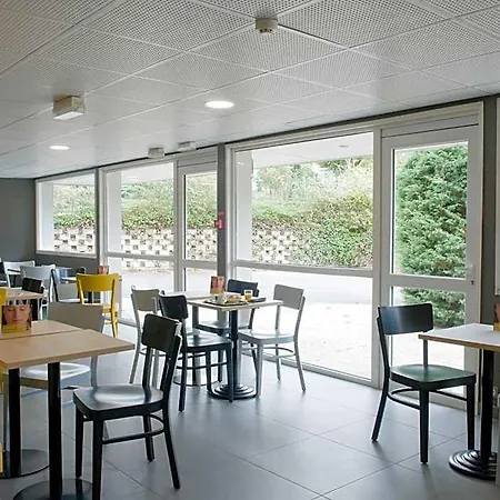 Hotell Saint-quentin 2*