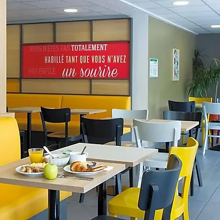 Hotell Saint-quentin 2*